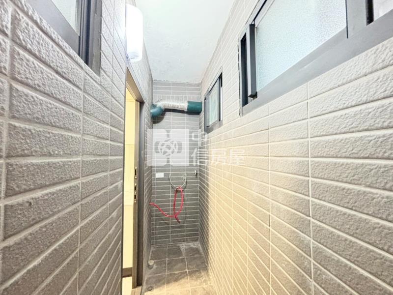 基隆中山區通仁街全新裝潢三房房屋室內格局與周邊環境