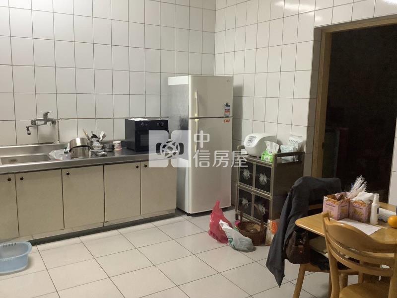 斗六明德北路二段店住房屋室內格局與周邊環境