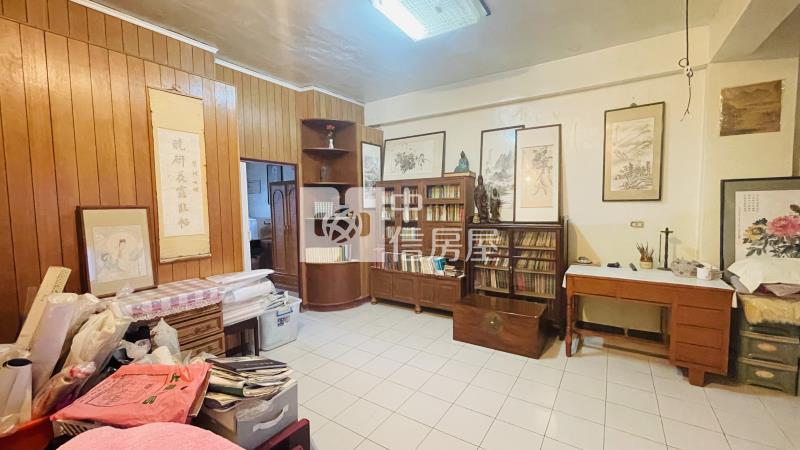 宜市文教區商圈雙面路店住房屋室內格局與周邊環境