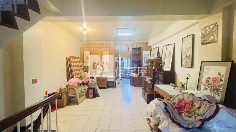 宜市文教區商圈雙面路店住房屋室內格局與周邊環境