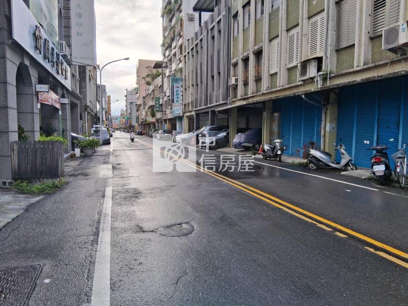 宜市文教區商圈雙面路店住房屋室內格局與周邊環境