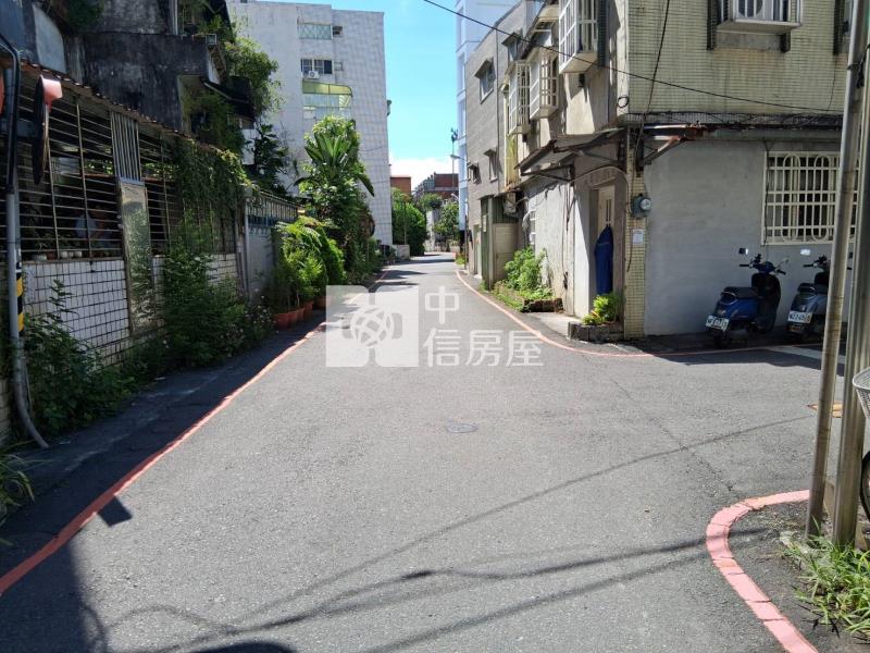 宜市文教區商圈雙面路店住房屋室內格局與周邊環境