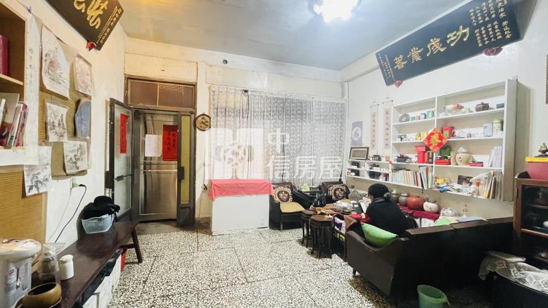 宜市文教區商圈雙面路店住房屋室內格局與周邊環境