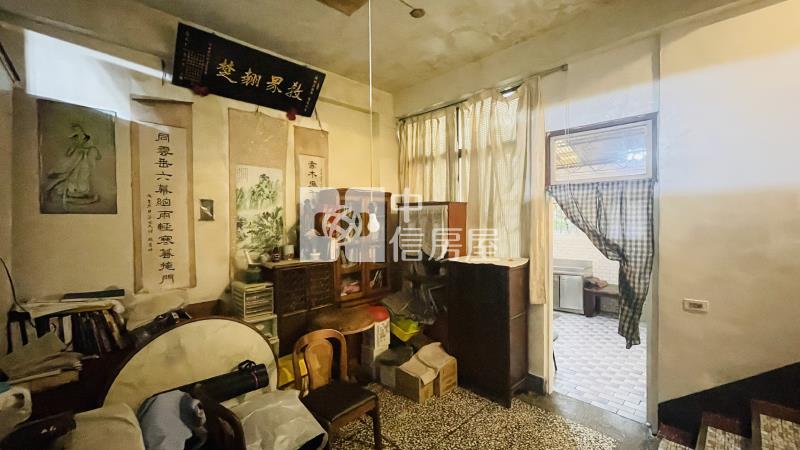 宜市文教區商圈雙面路店住房屋室內格局與周邊環境