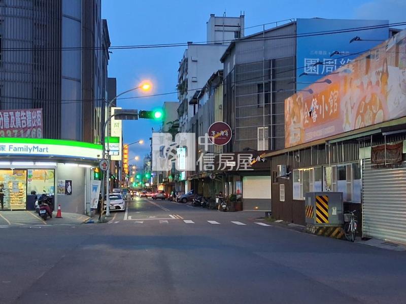 宜市文教區商圈雙面路店住房屋室內格局與周邊環境