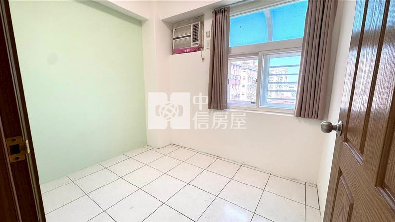 比佛利溫馨四房房屋室內格局與周邊環境