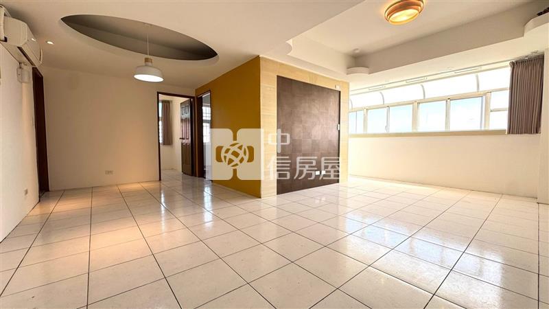 比佛利溫馨四房房屋室內格局與周邊環境