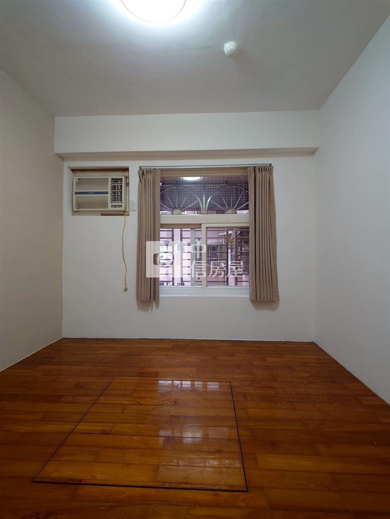 比佛利溫馨四房房屋室內格局與周邊環境