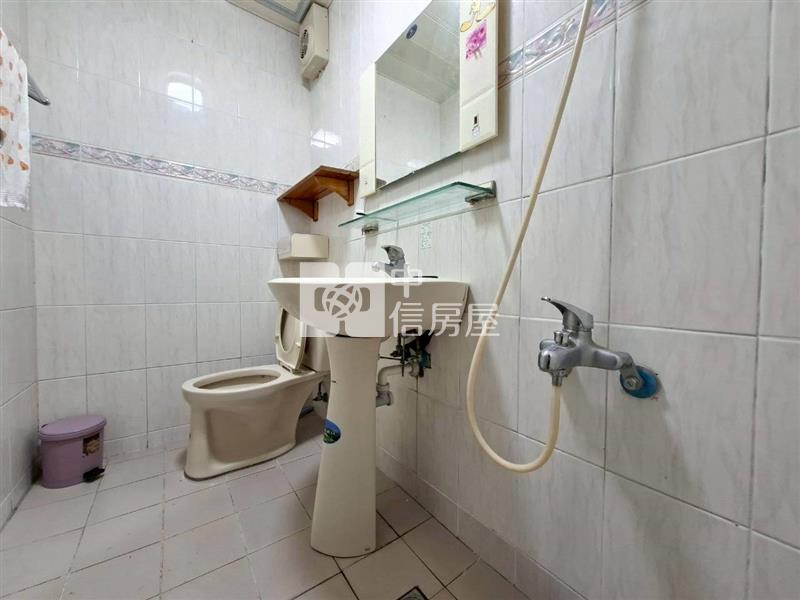 新明市場中壢夜市 愛儷名園大空間三房房屋室內格局與周邊環境