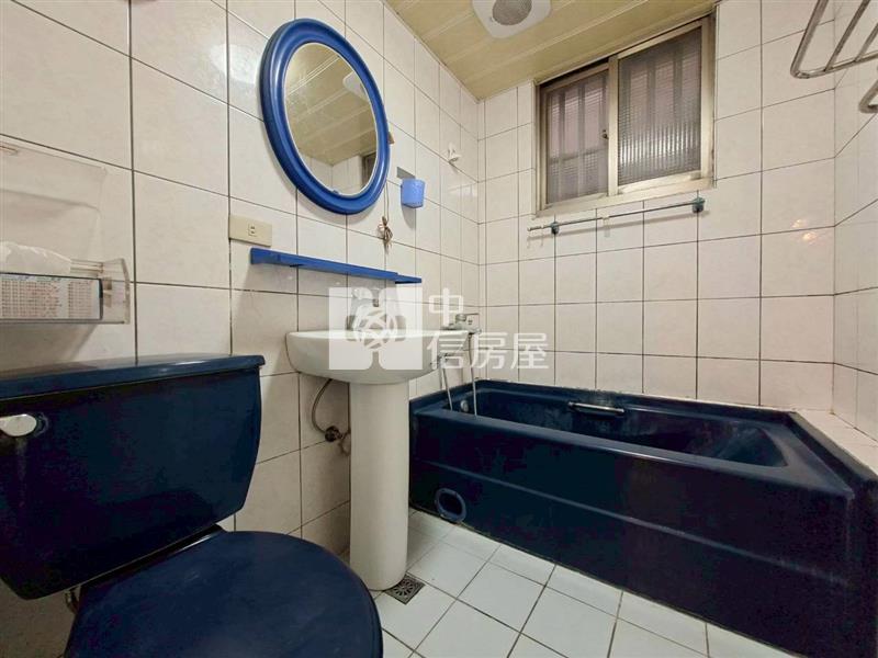 龍岡圓環御花園電梯三房房屋室內格局與周邊環境