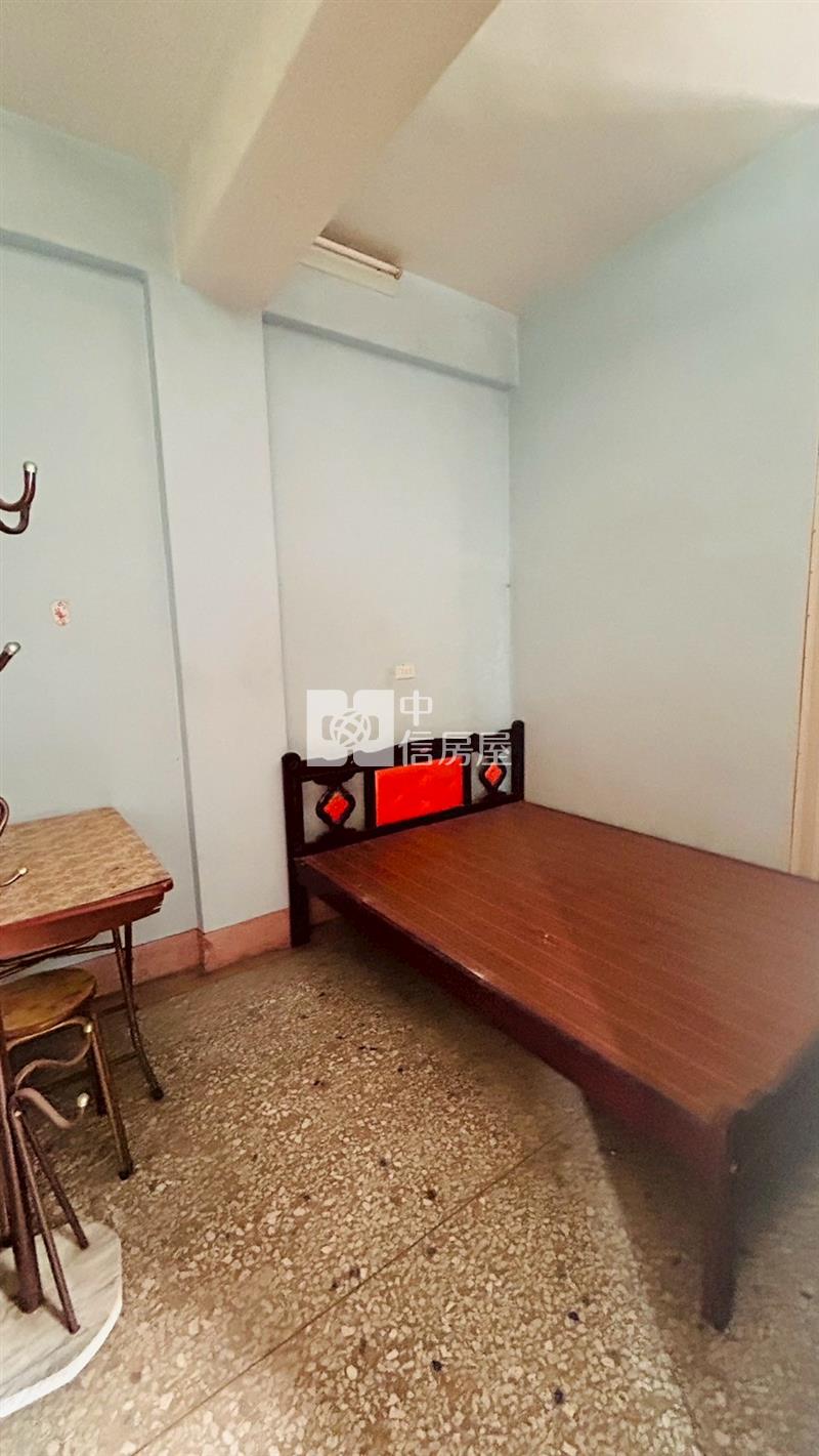 B1-71鐵花商圈金店住房屋室內格局與周邊環境