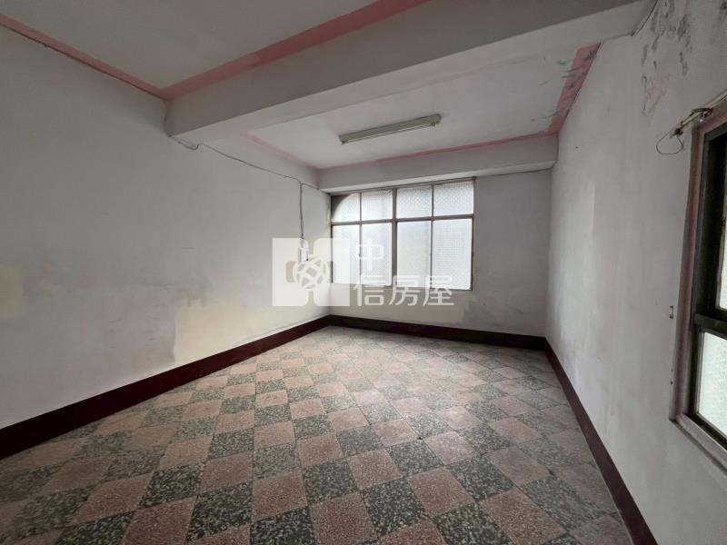 潮州鎮邊車庫透天房屋室內格局與周邊環境