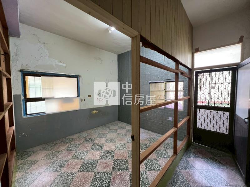 潮州鎮邊車庫透天房屋室內格局與周邊環境