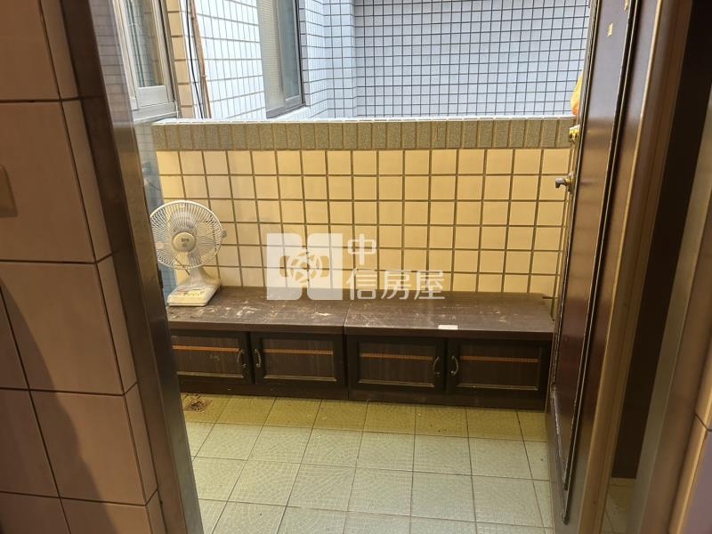 ◆義二路電梯4房+車位房屋室內格局與周邊環境