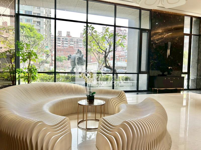 (專)安平國中景觀明亮四房雙車豪宅