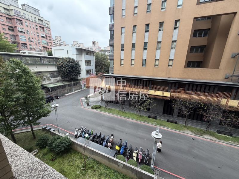 樂活城市櫻花美景一房車位房屋室內格局與周邊環境