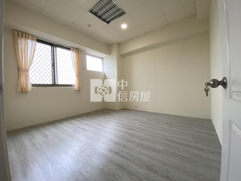 北屯鬧區3房大車位房屋室內格局與周邊環境