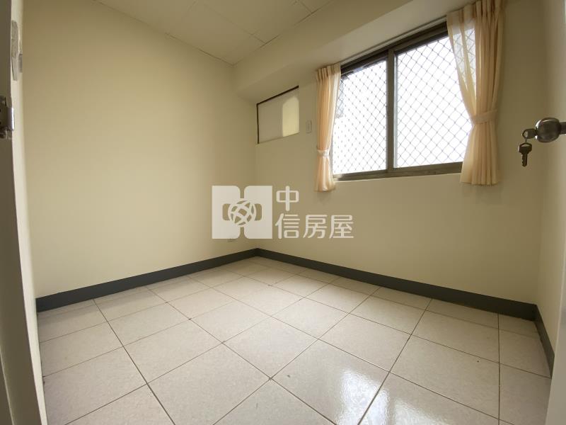 北屯鬧區3房大車位房屋室內格局與周邊環境