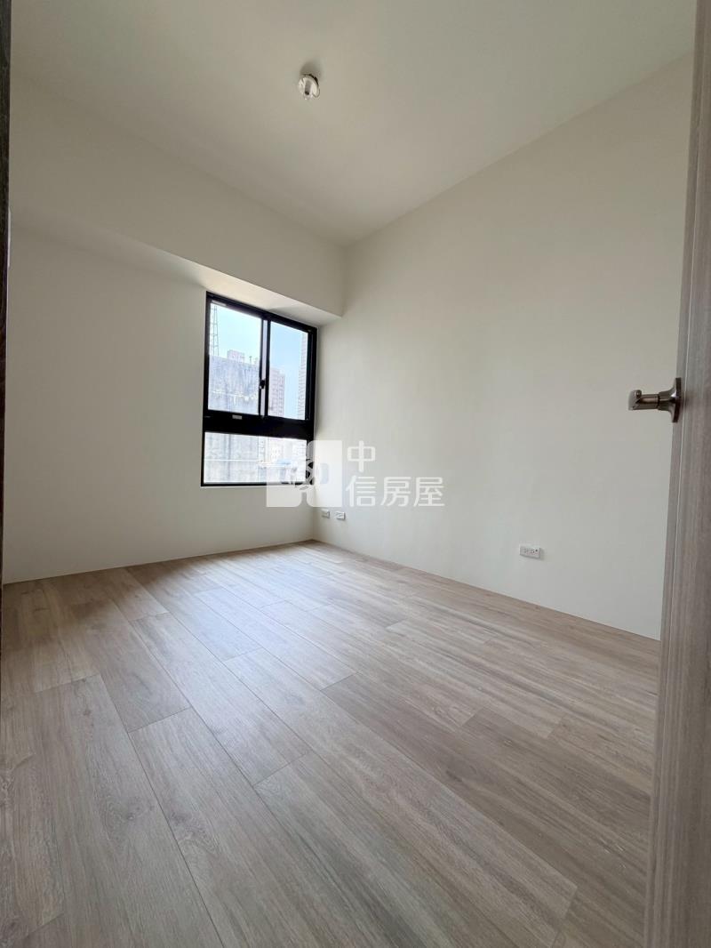 (立彩時盛川)文心捷運站-時盛川全新落成景觀三房平車(7D)房屋室內格局與周邊環境