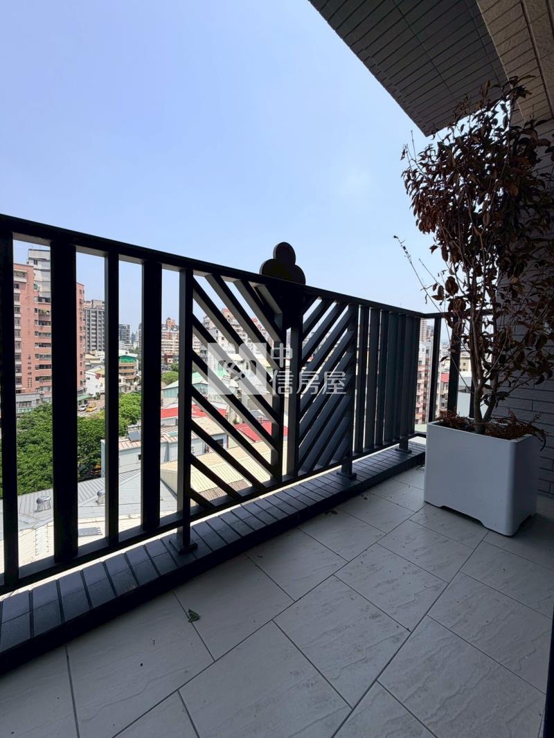 (立彩時盛川)文心捷運站-時盛川全新落成景觀三房平車(7D)房屋室內格局與周邊環境