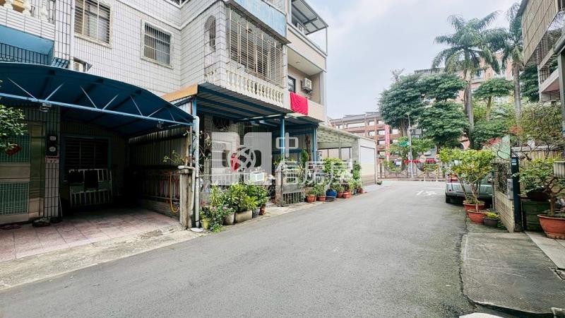 內壢忠孝商圈前院停車美別墅(中信卓越團隊)房屋室內格局與周邊環境