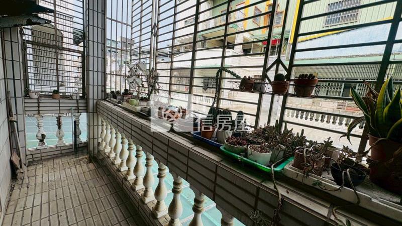 內壢忠孝商圈前院停車美別墅(中信卓越團隊)房屋室內格局與周邊環境