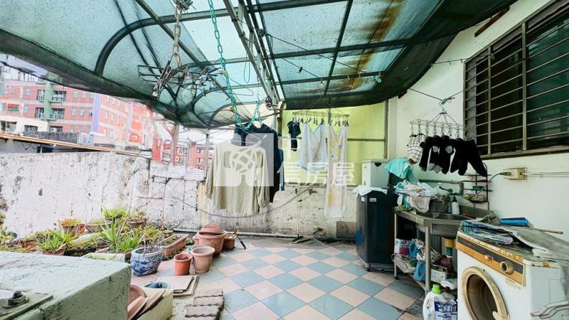 內壢忠孝商圈前院停車美別墅(中信卓越團隊)房屋室內格局與周邊環境