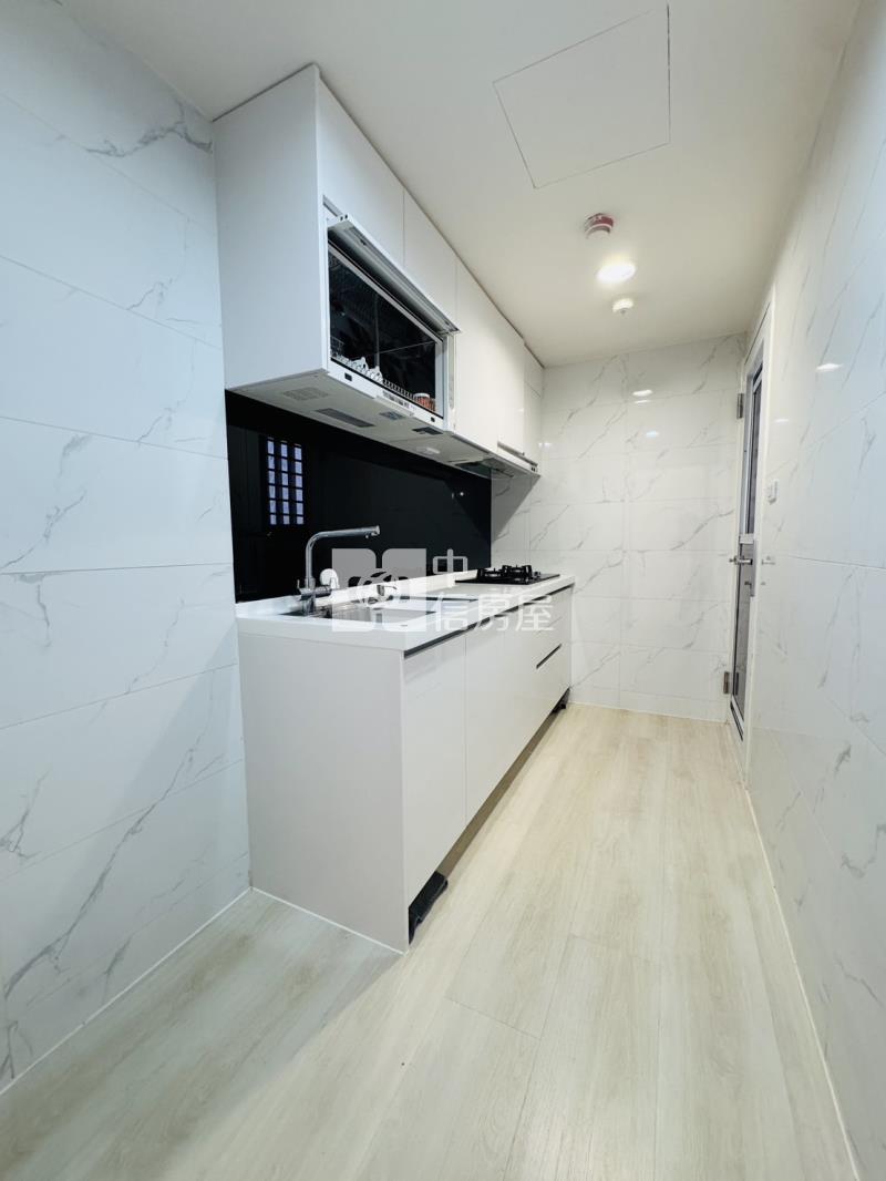 市區景觀兩房車｜龍科｜閱森活房屋室內格局與周邊環境