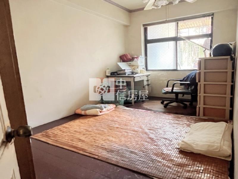 一中商圈低總價三房房屋室內格局與周邊環境