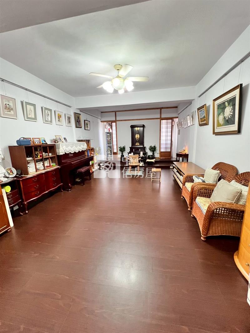 B1-79地檢署前超讚金店住房屋室內格局與周邊環境