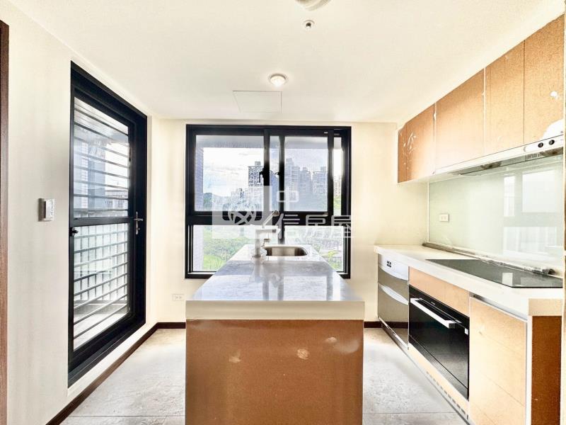 新橫濱星野景觀天際兩房平車房屋室內格局與周邊環境