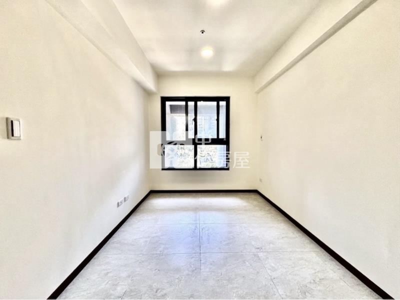 新橫濱星野景觀天際兩房平車房屋室內格局與周邊環境