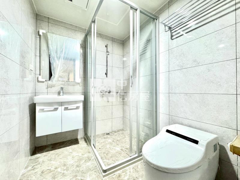 新橫濱星野景觀天際兩房平車房屋室內格局與周邊環境