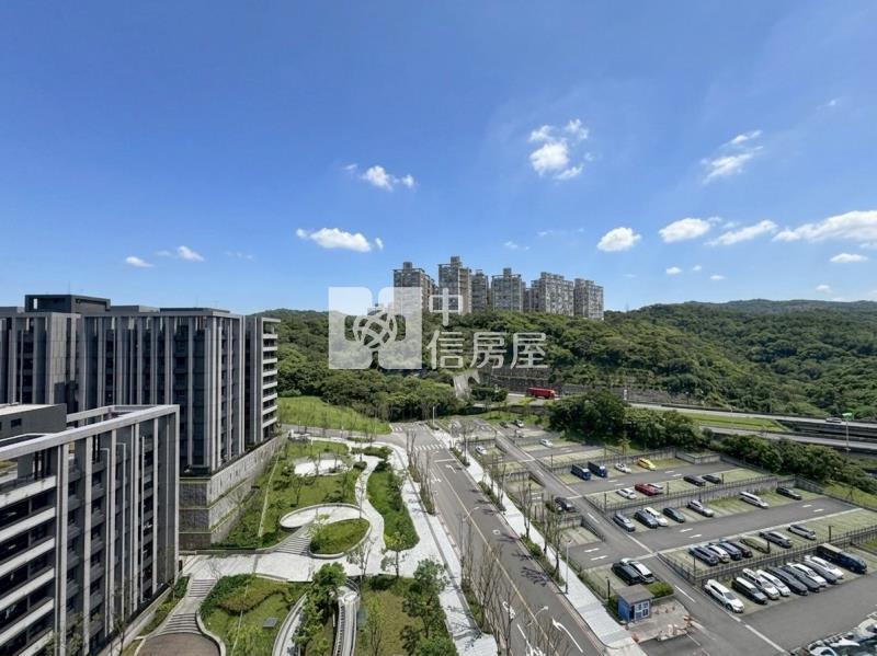 新橫濱星野景觀天際兩房平車房屋室內格局與周邊環境