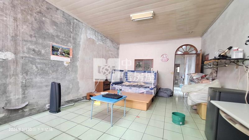 河濱公園雙學區低總價透天房屋室內格局與周邊環境