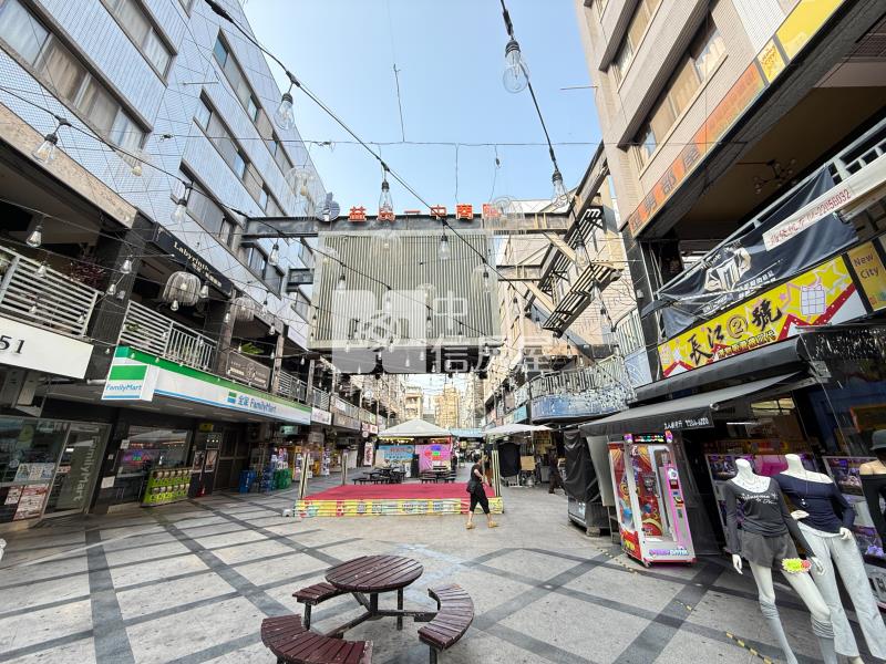 一中街熱鬧4樓滿租透店（專任）房屋室內格局與周邊環境