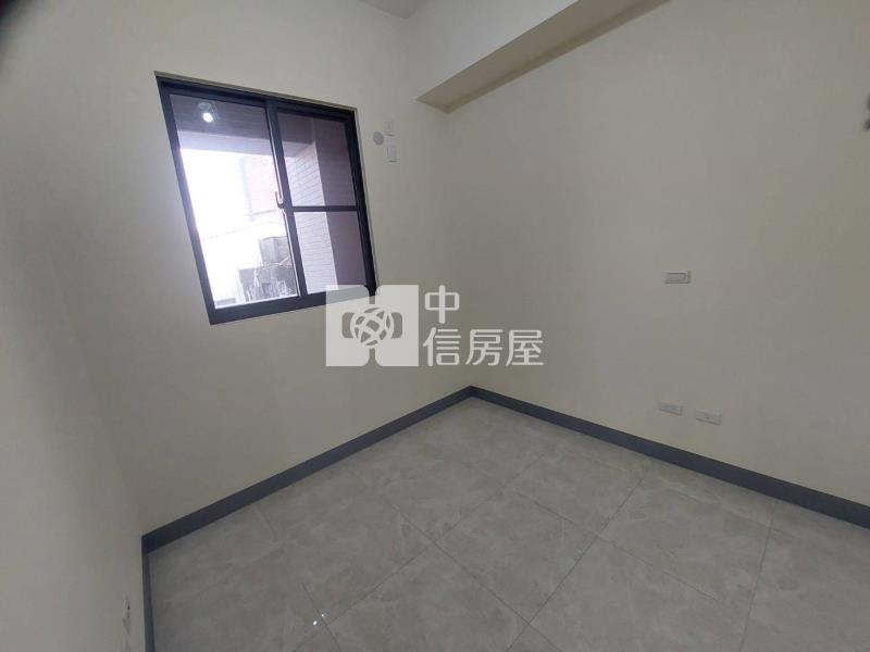 屏東市公園優質電梯華廈房屋室內格局與周邊環境