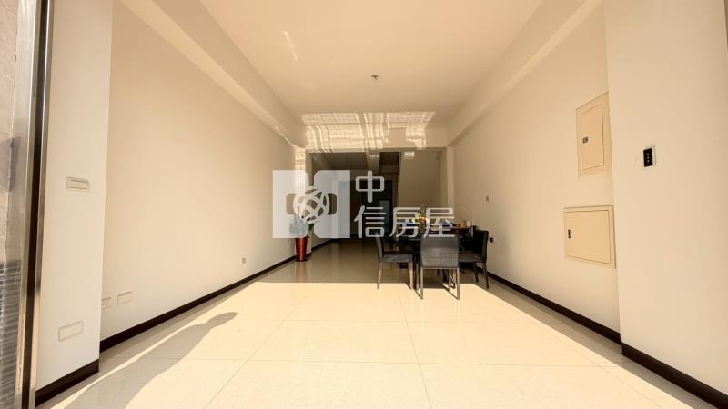 西港正路邊金店面住家房屋室內格局與周邊環境