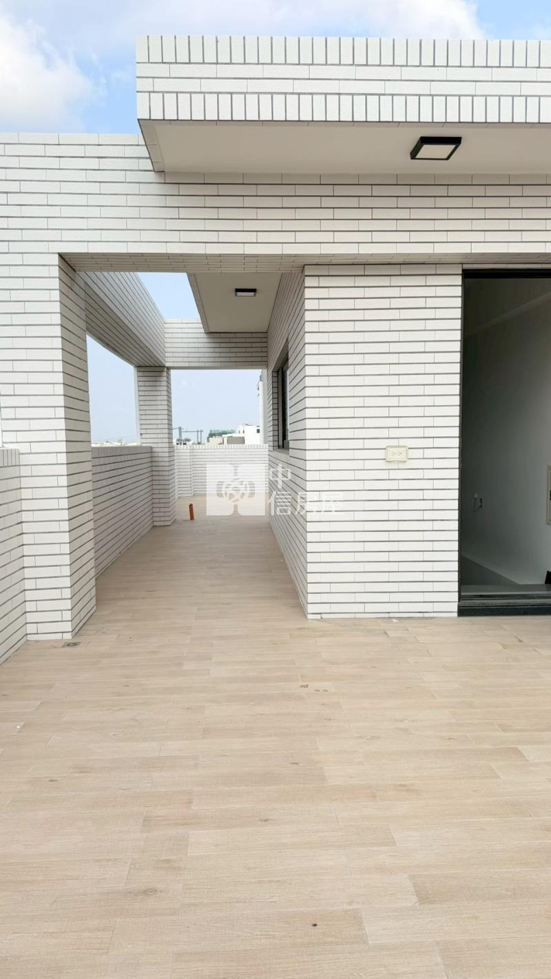 西港正路邊金店面住家房屋室內格局與周邊環境