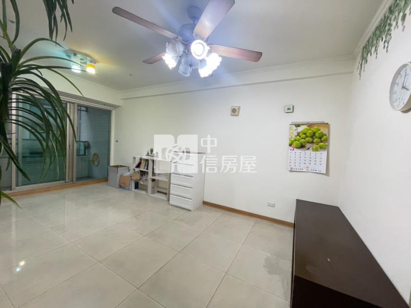 海華國際會館景觀稀有大兩房房屋室內格局與周邊環境