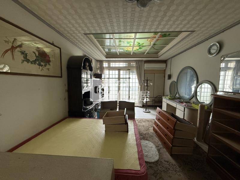 近中科台積電旁前門停車美透天房屋室內格局與周邊環境