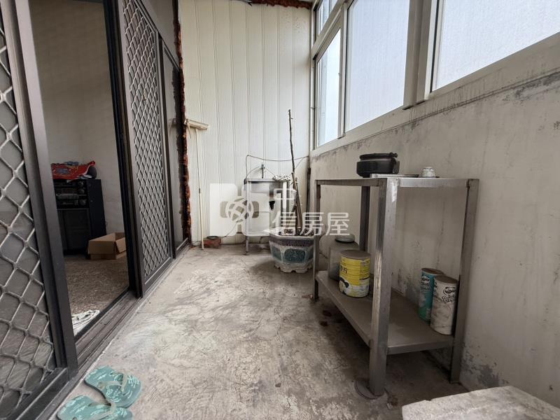 近中科台積電旁前門停車美透天房屋室內格局與周邊環境