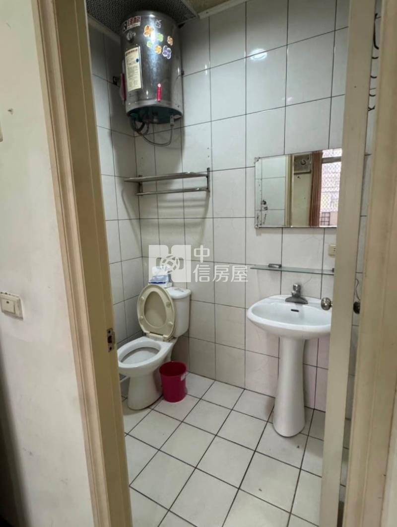 中原至尊高投報滿租4套房房屋室內格局與周邊環境