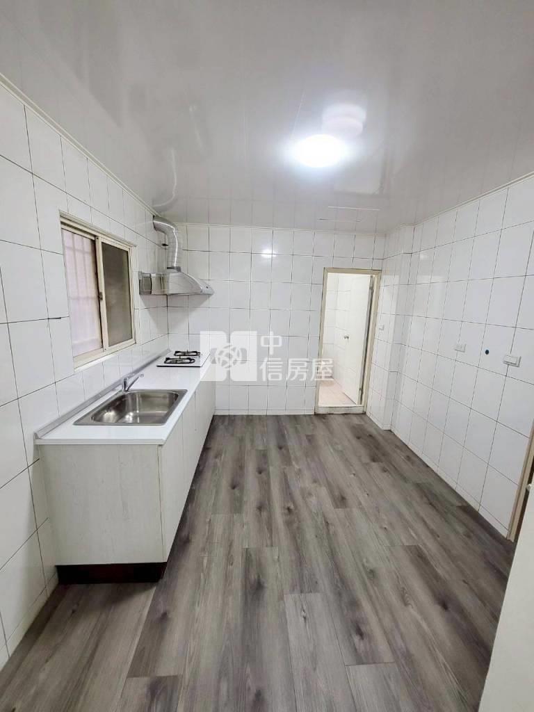 龜山幸福社區新整理2樓3房美寓房屋室內格局與周邊環境