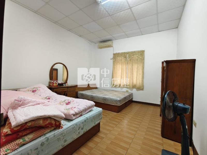 梅山雙面連棟店面透天房屋室內格局與周邊環境