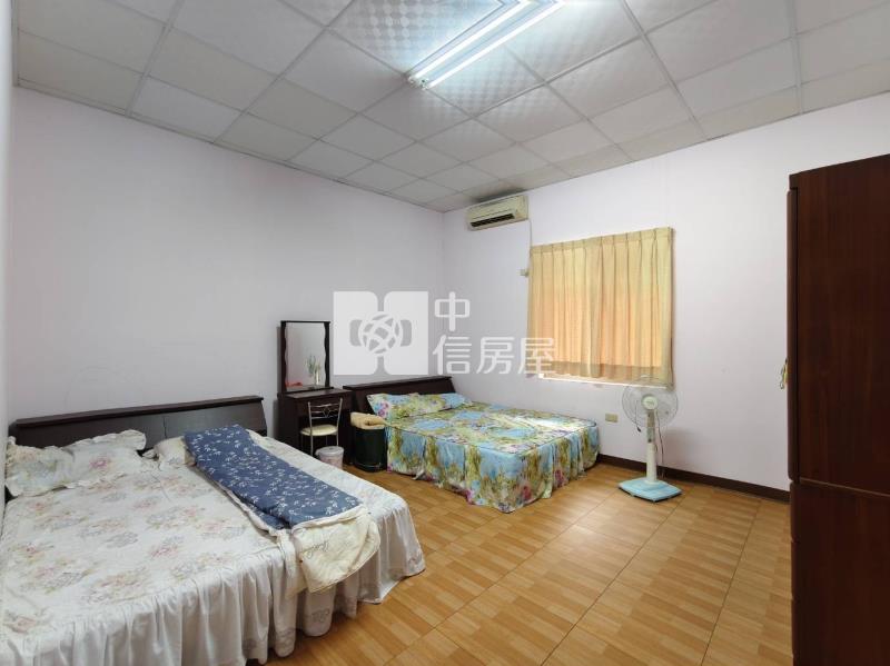 梅山雙面連棟店面透天房屋室內格局與周邊環境