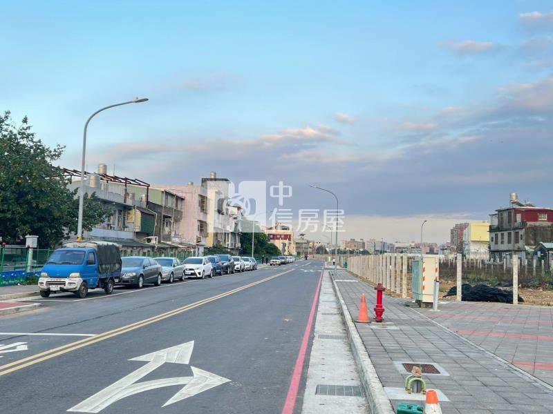 【安家】A21捷運站雙面臨路建地房屋室內格局與周邊環境