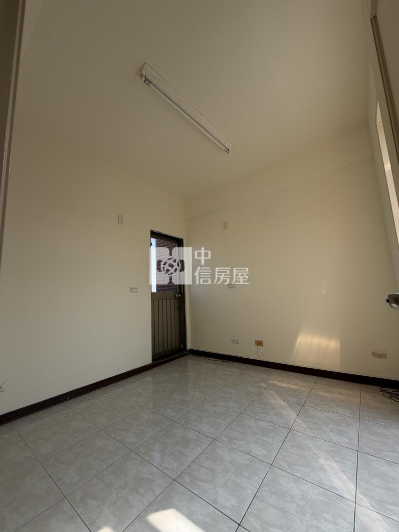 大崙商圈邊間面寬美墅房屋室內格局與周邊環境