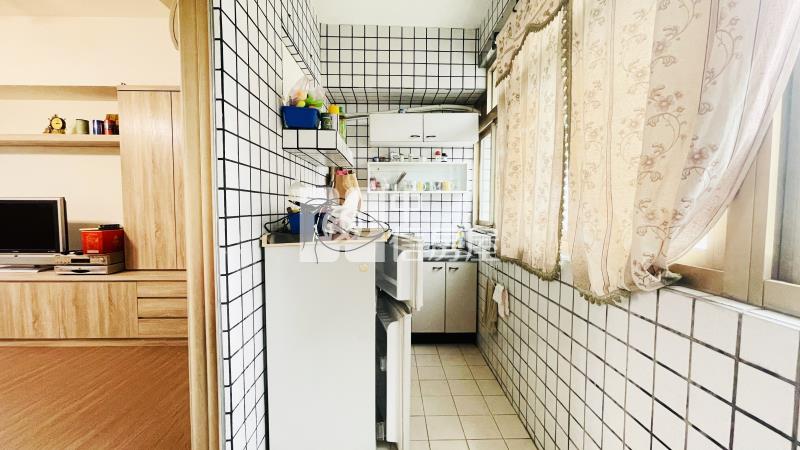 市心裝修碧富邑溫泉套房房屋室內格局與周邊環境