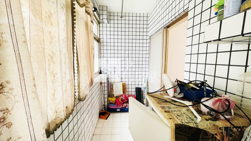 市心裝修碧富邑溫泉套房房屋室內格局與周邊環境